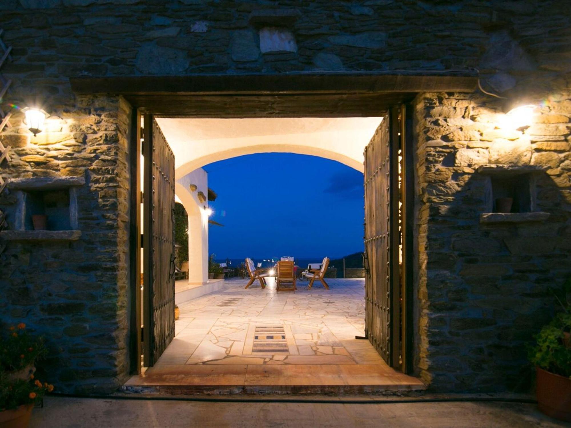 Saronic Citadel Seaside Villa Salamis Bagian luar foto